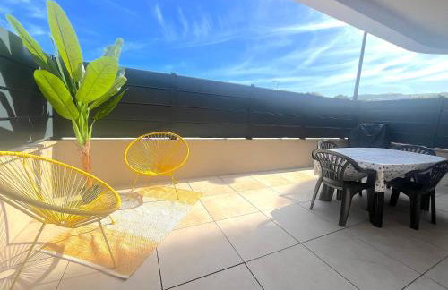 T2 SUN 3 étoiles- Plage & Commerces à 200m- Terrasse avec Barbecue- Résidence neuve avec Parking & Wifi - Foto 4