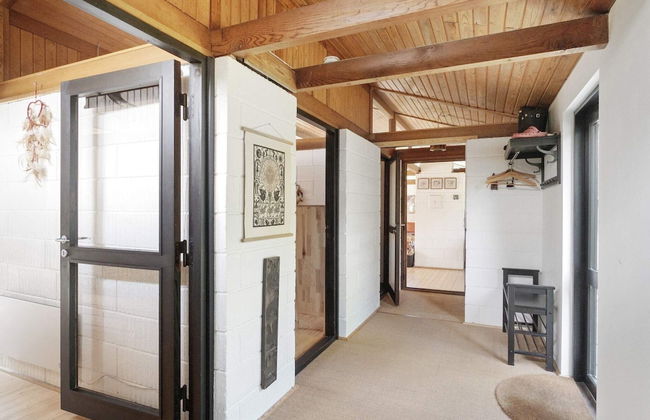 6 Person Holiday Home in Hojby - Foto 11