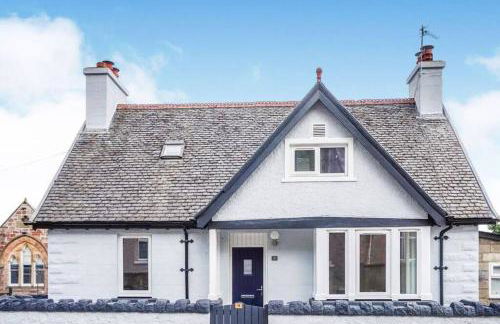 Seacot Cottage in the heart of the Highlands - Photo 1