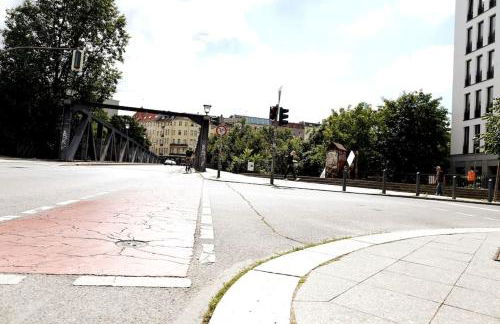 LANG Li by ROCKCHAIR Apartments l SUPERHOST Status l 2 Bedrooms Boxspringbeds in City Center - Cozy Family & Business Flair welcomes you! - Foto 12