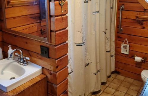 Seneca Lake Log Cabin - Foto 22