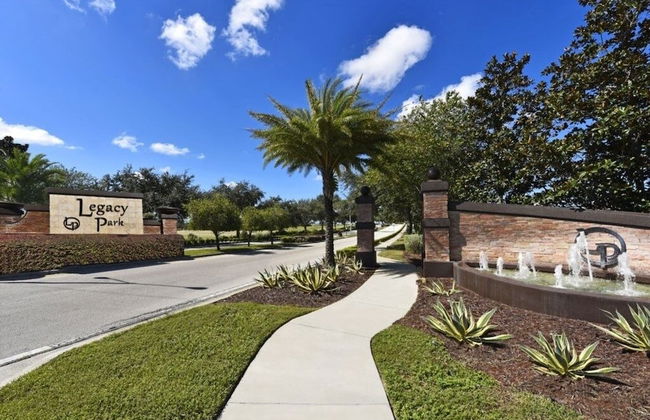 Beautiful 5 Bed Pool Game Room 5 Bedroom Home by RedAwning - Foto 24