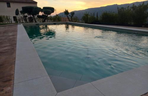 ENTRESIERRAS Apartamentos rurales con chimenea, barbacoa y espacio para eventos - Foto 27