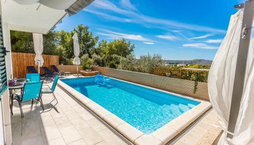 Villa NONO Jure - Private Pool & Jacuzzi, Milna Brač - Foto 4