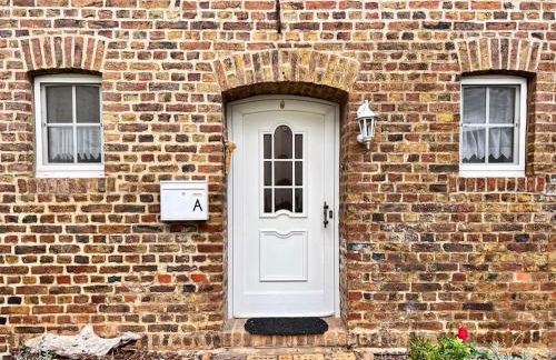 Reihenhaus mit Garten - Photo 1