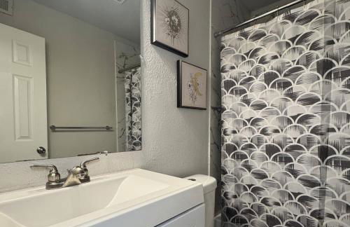 1 DT Dallas l FIFA WORLD CUP READY l 5 Min from Love Field - Foto 17