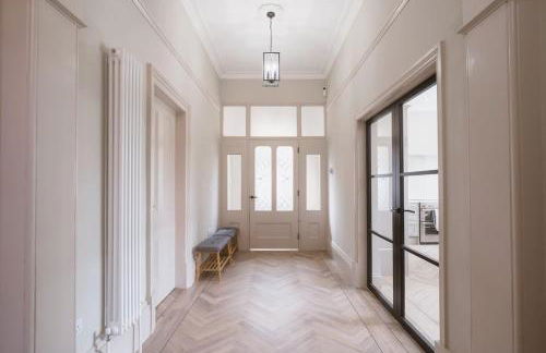 Our House Collective - Luxury Stay in Lincoln City Centre, Hot tub, Sleeps 16 - Foto 19