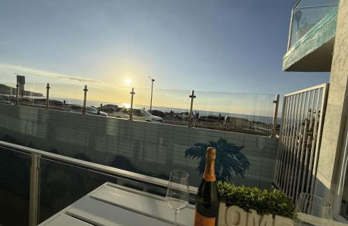 Oceanfront 1 BR Oasis w Parking & Pool 107 - Foto 12