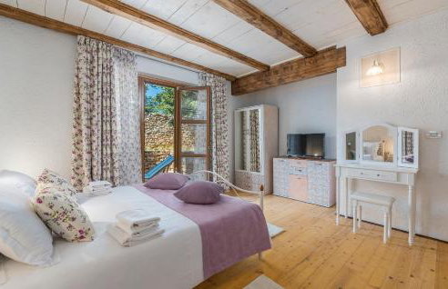 Family Villa Lipica with private pool and jacuzzi - Photo 25