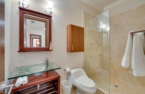 Groveland Home with Pool Luxurious Lakefront Oasis! - Foto 13