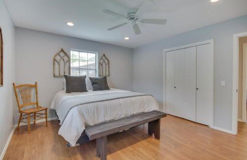 Yard and 15 Boat Slip Waterfront Grove Getaway - Foto 10