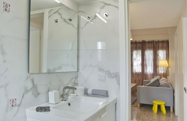 Athina in Chalandri With 2 Bedrooms and 1 Bathrooms - Foto 11