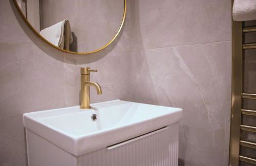 Clarence Suites - Photo 19