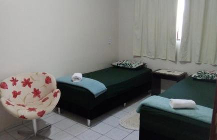 Apto 10: sala/cozinha,1quarto(ar e 2 camas)c/garag - Foto 9