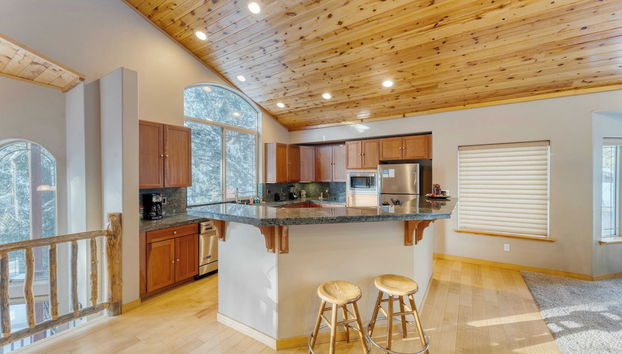 Cherry Hills Spacious Tahoe Cabin With Deck, Fireplace & Open Interiors - Foto 4, Interior