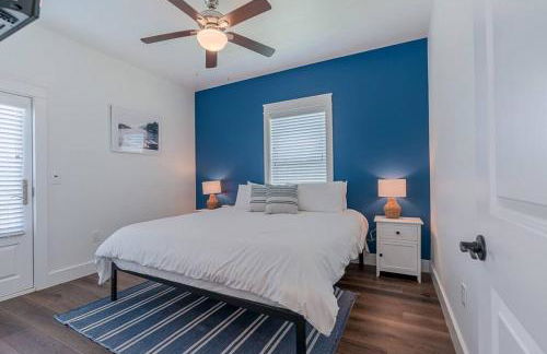 Stunning beach house just a short walk to beach - Foto 24