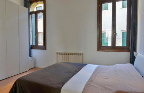 Ca' Dino Venice - Canal View - Foto 14