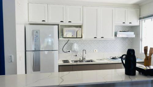 Apto com ar-cond e piscina a 100m mar praia da Enseada - Foto 5