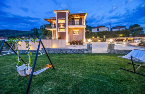 Maggie Alonia - Photo 38