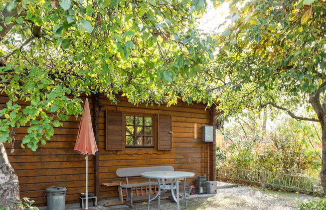 Charming Holiday Home With Private Garden - Photo 34