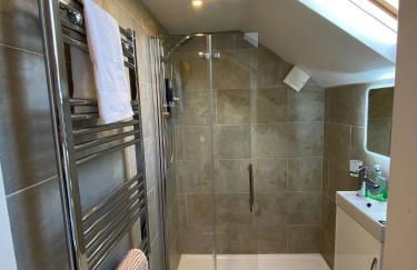 Cardiff Coach House with Hot Tub & Log Fire - Foto 3