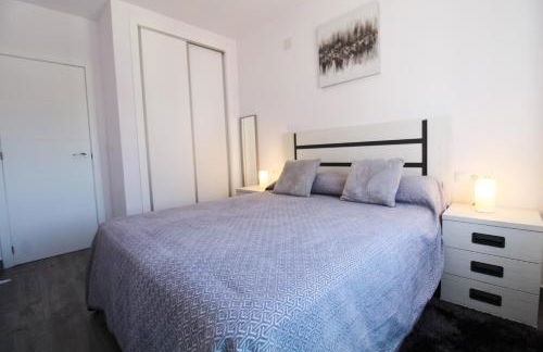 Costa Blanca Bungalow Lago jardin frente piscina 4 personas #PRP001 by Stay Orihuela Costa - Foto 17