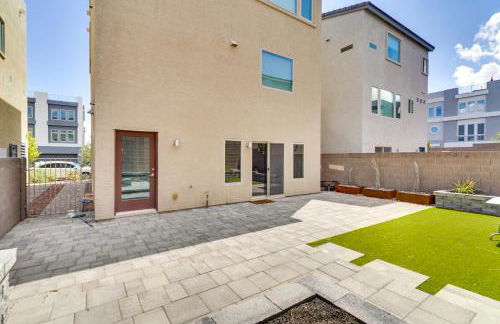 Las Vegas Home with Terrace about 10 Mi to the Strip! - Foto 32