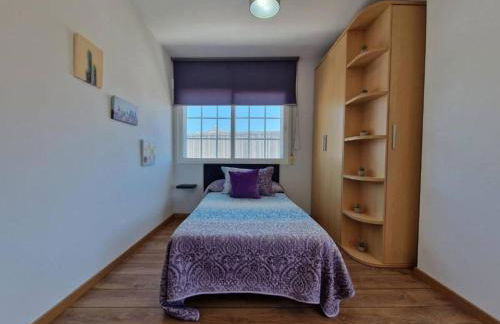 Amplio y céntrico piso en O Grove - Foto 1