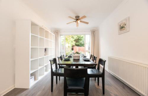 4 Bedroom Family Home In South East London - Photo 48