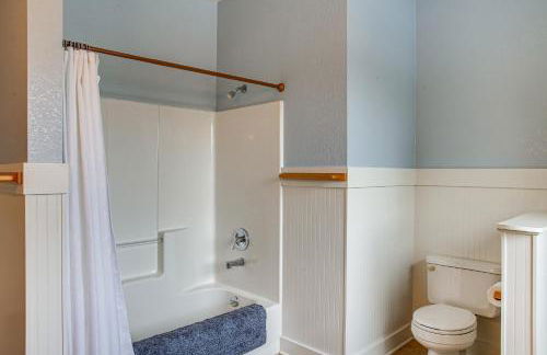 Pet-Friendly Pinehurst Home Hike, Bike and Ski! - Foto 15