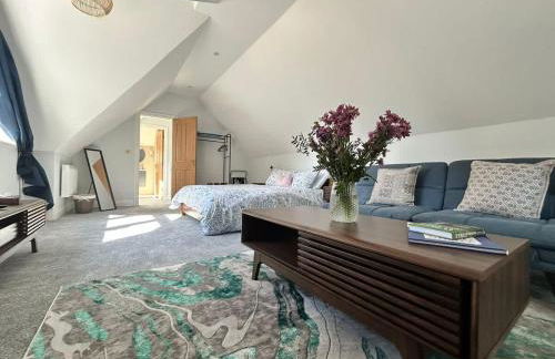 Goring River Retreat with Gym and Wellness Area - Photo 7