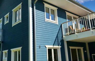 Gemütliche Wohnung mit Sonnenterrasse im blauen Holzhaus - Foto 15