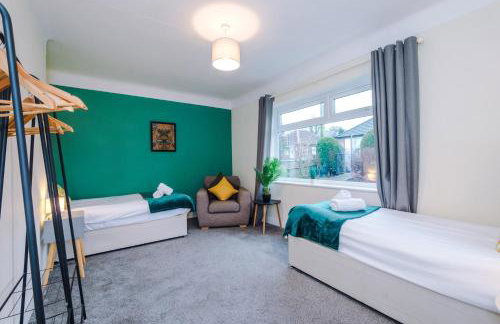 3BR Home Sleeps 6 Perfect for Short and Long Term Stays - Foto 45