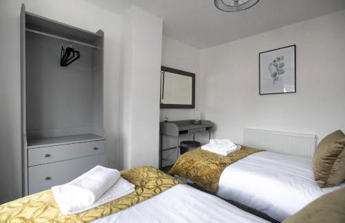 Ludlow Drive a 3 bed Contractor family Town house in melton Mowbray with Parking - Photo 6