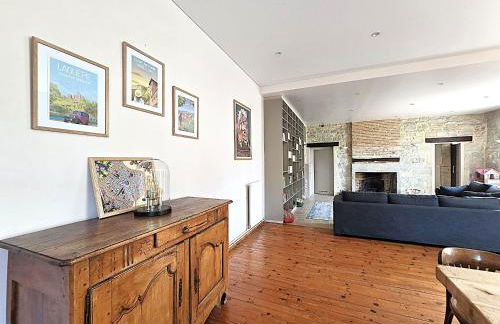 Magnifique villa en pierres au cœur de Saint Antonin Noble Val - Piscine et jardin privés -10 personnes - Foto 27