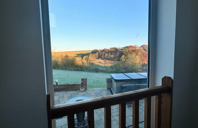 Luxury Langtoft Stud - Sleeps 10 - Photo 3