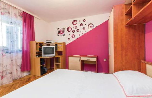 Three-Bedroom Holiday Home In Praputnjak - Foto 17