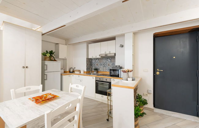 Palazzo della Porta - Via Toledo 55 - Foto 17