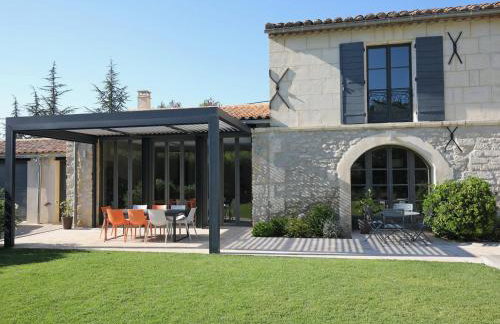 **Charmant Mas Rénové avec Piscine et Jardin au Cœur de la Provence!** - Foto 2