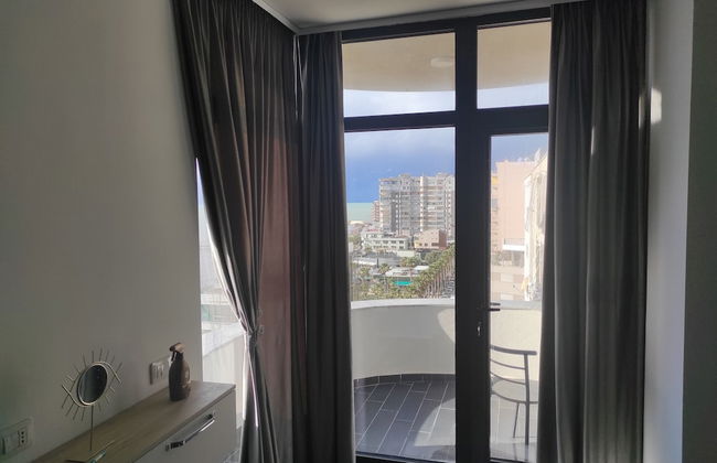 Seafront Apartment in Durres - Photo 14