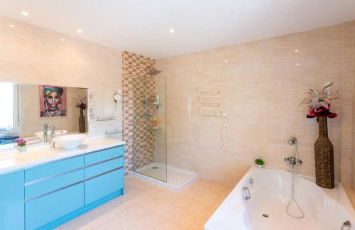 Villa Paraisos Sol by Villa Plus - Photo 14