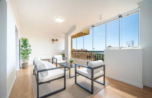 Wonderful Golf & Beach Apartment with front Seaview and Pool - Foto 3