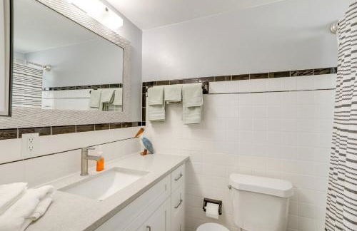 Bright Pinellas Park Getaway with Private Pool! - Foto 14