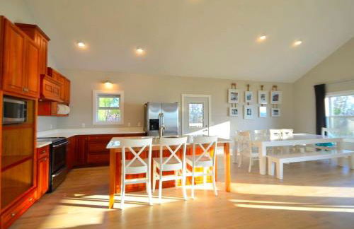 Comfortable and Modern Cabin Rental on Lake Red Rock near Pella, Iowa - Foto 16