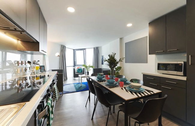 Beckett House - Photo 12