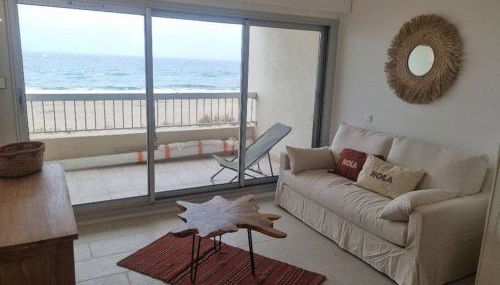 Sur la plage avec vue plongeante sur la mer - Foto 3