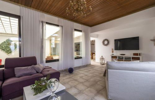 GuestReady - Dey-Lomo-Sala-Telde-Casa - Foto 41