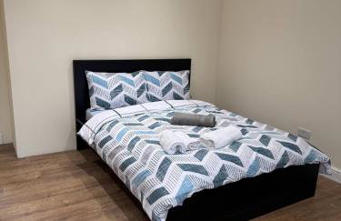 Beautiful 2 Bed Apartment Cricklewood - Foto 9