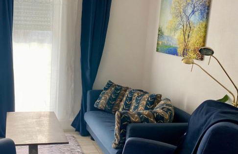 Gemütliche und voll ausgestatette 2 Zimmer Ferienwohnung am Wörthsee mit Terrasse, Grill, Schaukel, Doppelbett oder getrennte Betten fußläufig zu S-Bahn nach München und See, ideal zum Entspannen aber auch zum Arbeiten - Foto 2
