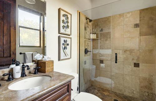 Desert Oasis with Pool Black Mountain Views - Photo 34